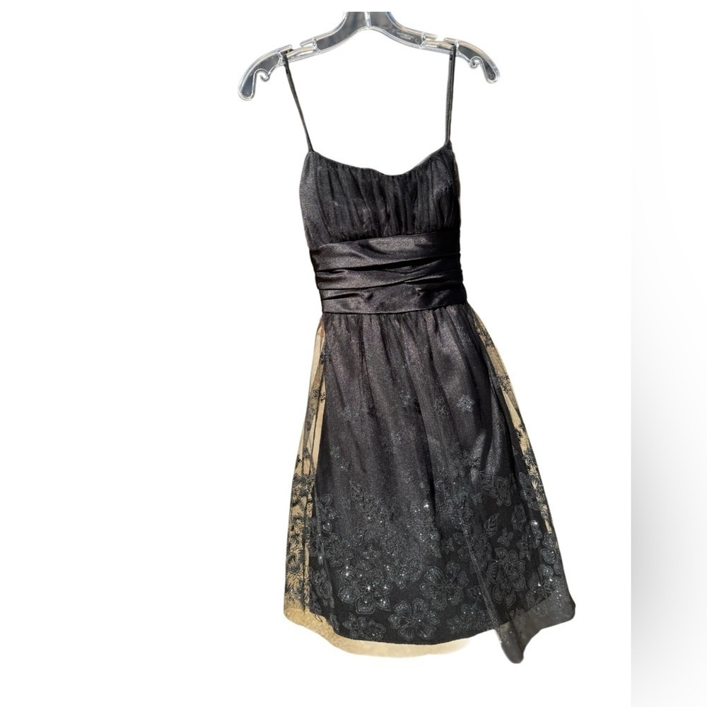 Steppin Out Black Glitter Floral Dress Size 9 10
